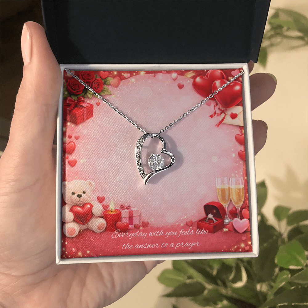 Forever Love Heart Pendant Necklace – Symbol of Eternal Love