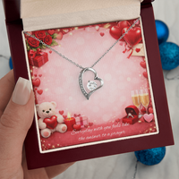 Forever Love Heart Pendant Necklace – Symbol of Eternal Love