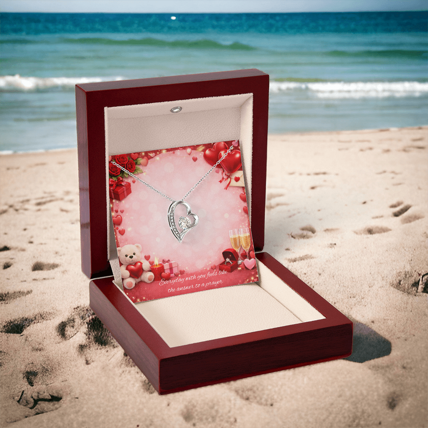 Forever Love Heart Pendant Necklace – Symbol of Eternal Love