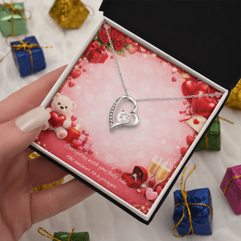 Forever Love Heart Pendant Necklace – Symbol of Eternal Love