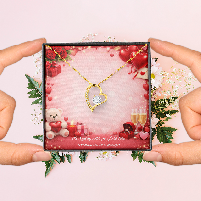 Forever Love Heart Pendant Necklace – Symbol of Eternal Love