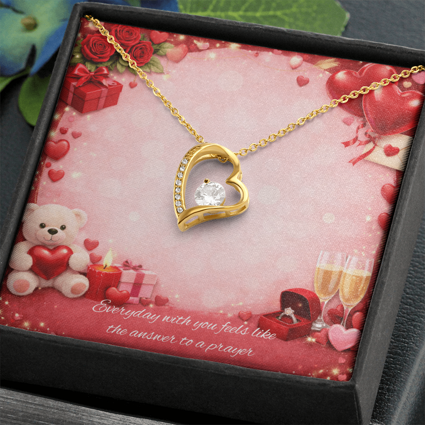 Forever Love Heart Pendant Necklace – Symbol of Eternal Love